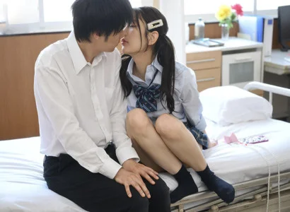 Anh nam sinh yếu đuối bị khoa khôi địt giữa lớp