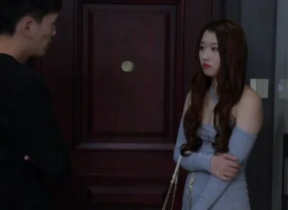 Chơi bời ngẫu nhiên gặp được em hàng xóm